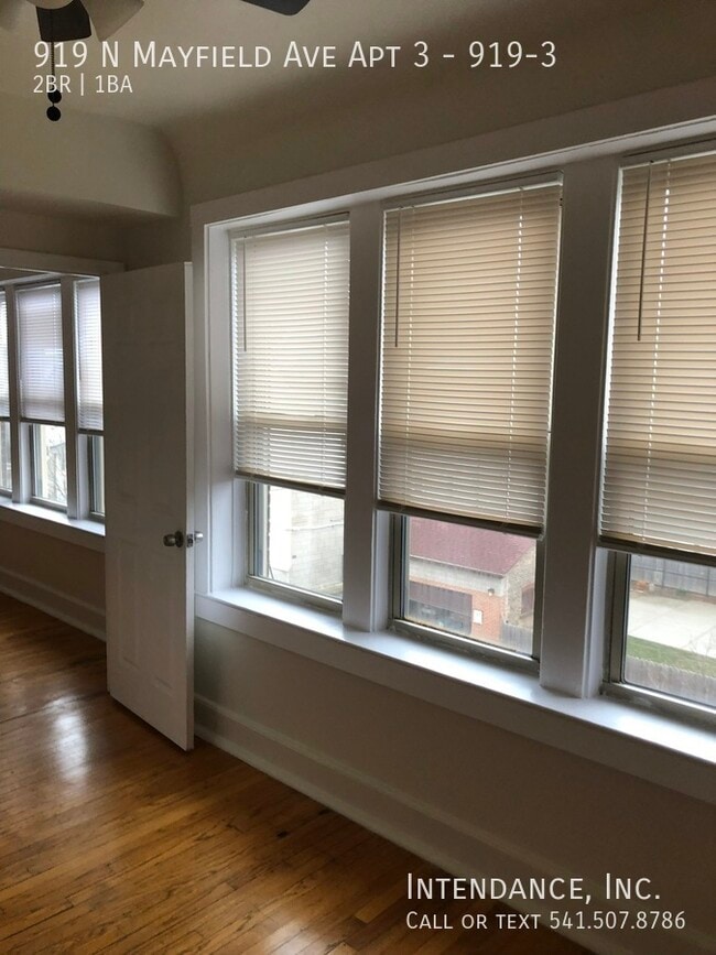Photo - 919 N Mayfield Ave Unidad 919-3