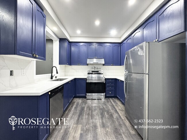 Photo - Spacious 4-Bedroom Main Level Home with Garage & 3 Parking in Brampton Unit 1