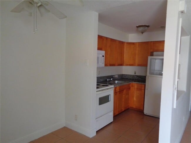 Photo - 3640 NE 1st Ave. Unit 1