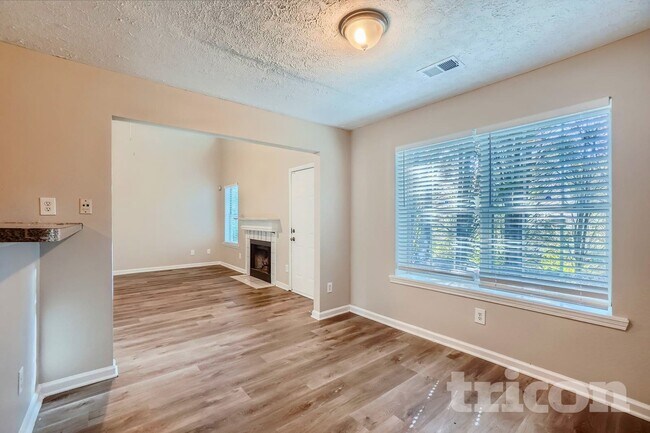 Photo - 4122 Ravenwood Ct