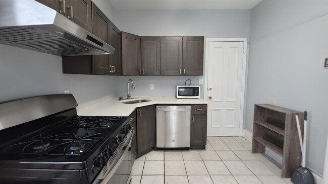 Photo - 23 Sherman Pl Unit 2