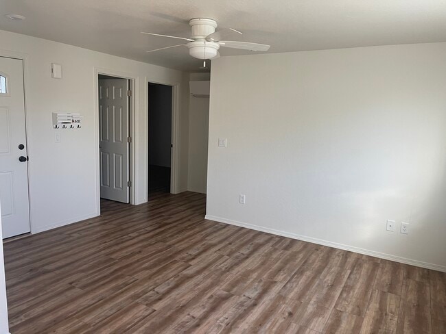 Photo - 309 Lithia Ave