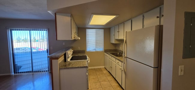 Photo - 17000 E Ford Dr