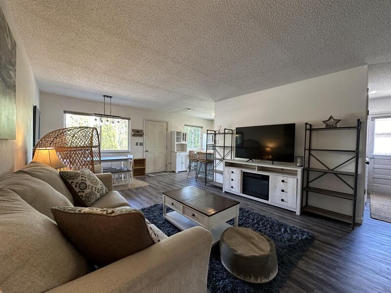 Photo - 609 Holland Street