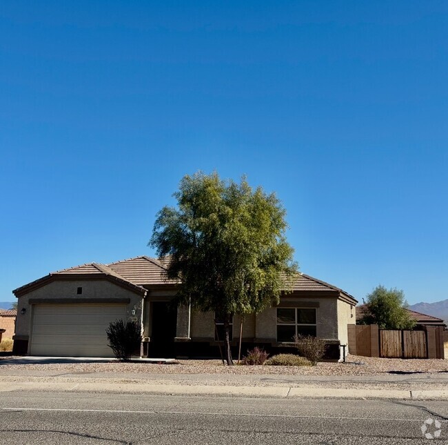 Building Photo - Sahuarita Four Bedroom Rental