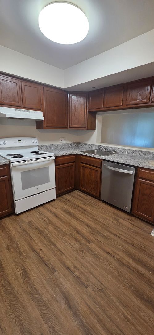 Photo - Act Fast! 2 Bedroom Townhome In Columbia