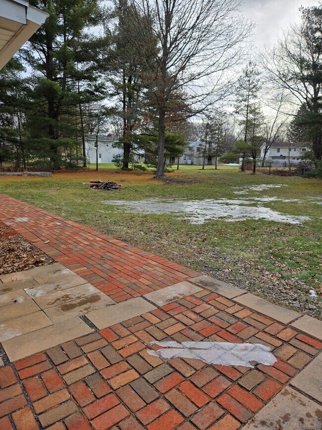 Photo - 7 Bedford Dr Unit Apt. 1