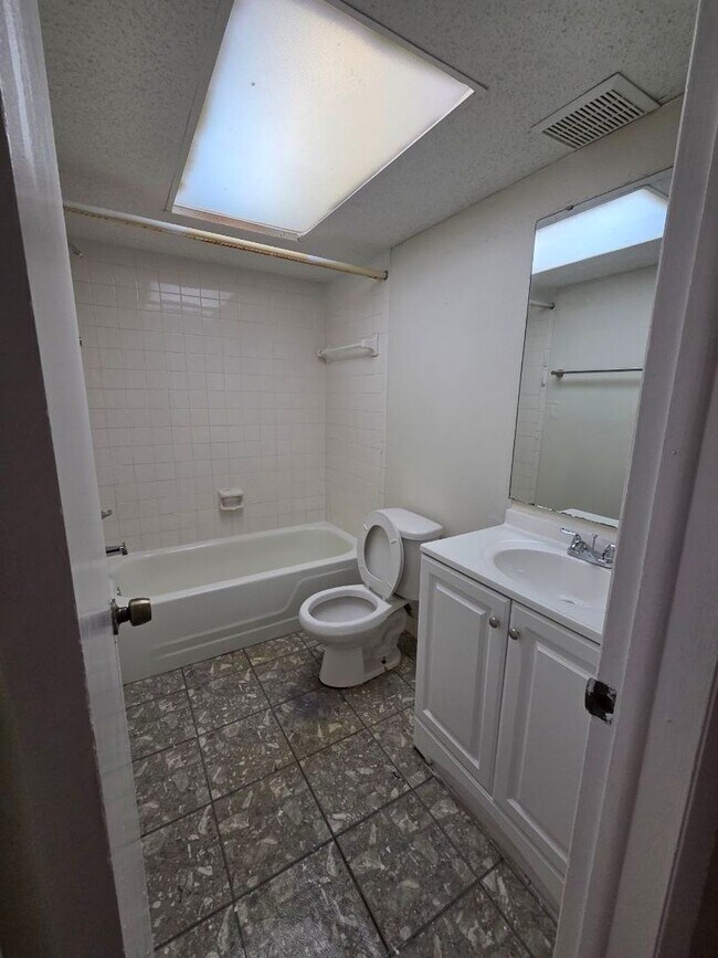 Photo - Charming 2- Bedroom 1-bath unit at Habana ...