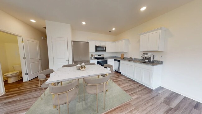 Photo - 2633 Westell Wy