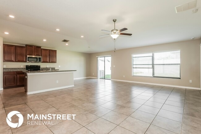 Photo - 36124 Stable Wilk Ave