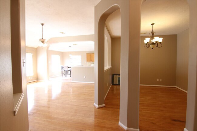 Photo - 3607 Stratford Arms Ln