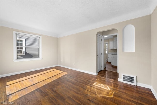 Photo - 2438 Brookdale Ave