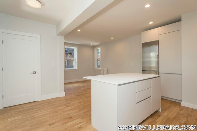 Photo - 136 Highland Ave Unidad 15