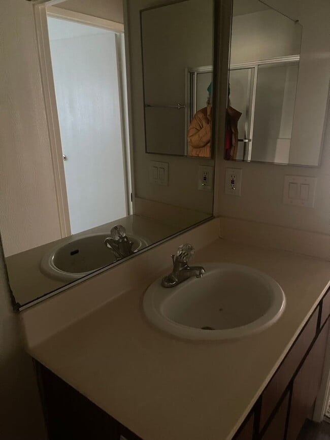 Tivoli Gardens Apartment