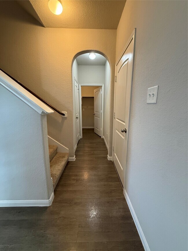 Photo - 7527 Merrylands Dr