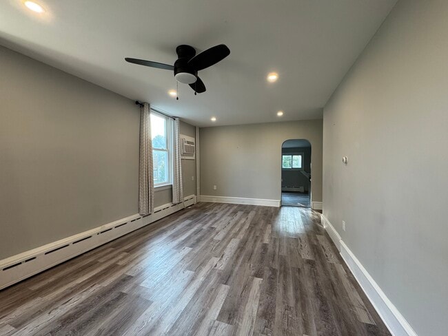 112 S Scott Ave Unit Floor 1 Unit A