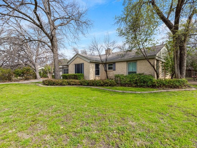 Photo - 3709 Bellaire Cir