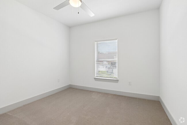 Apartamento Woodland de 1 dormitorio y 1 baño - 771 pies cuadrados - Dormitorio