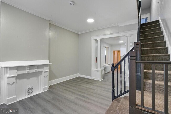 Photo - 2251 N Lambert St