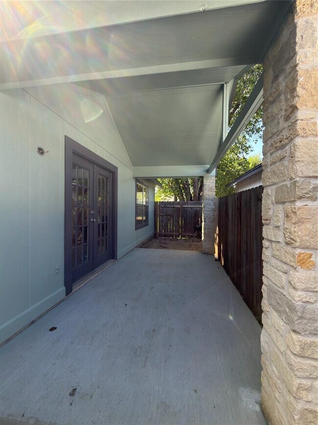 Photo - 5805 Kevin Kelly Pl
