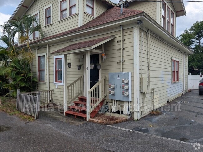 Building Photo - 103 S Westland Ave Unit Apt 4
