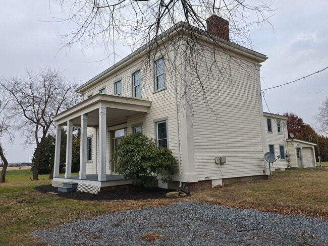 Photo - 3 Bedroom 1.5 Bath Located in Middletown