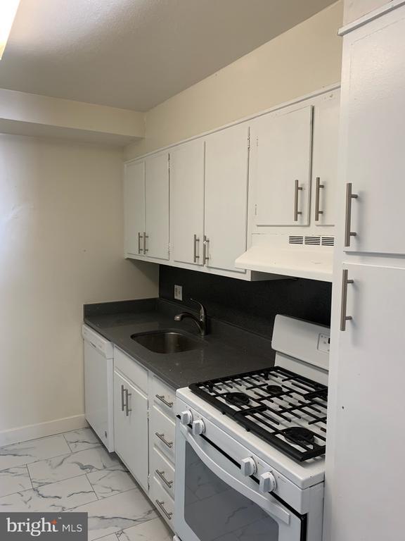 Photo - 604 S Washington Square Unit 2415