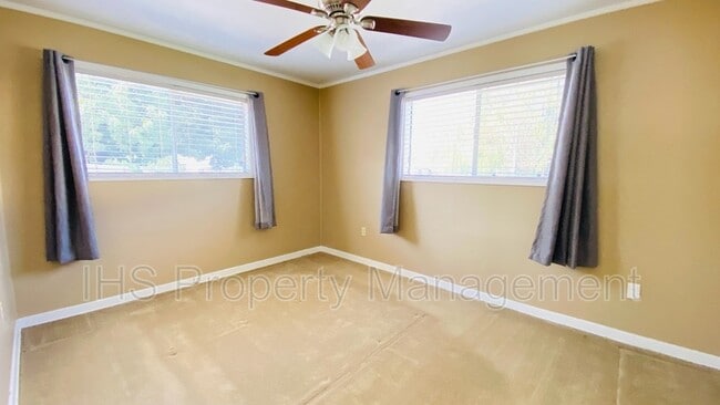 Photo - 502 Delafield Ave