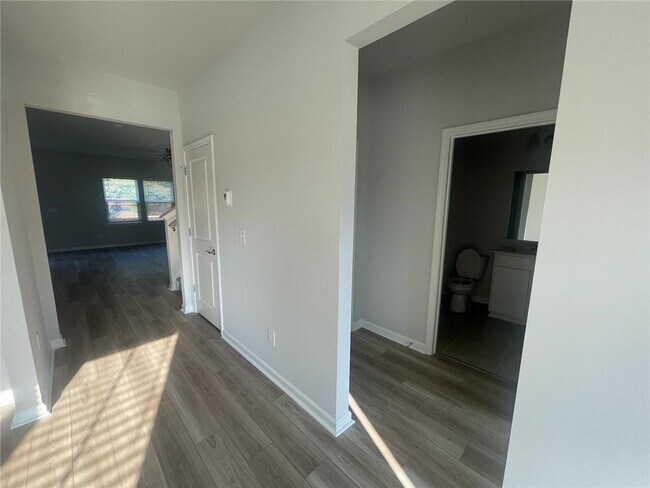 Photo - 3156 Morgan Hill Dr SE