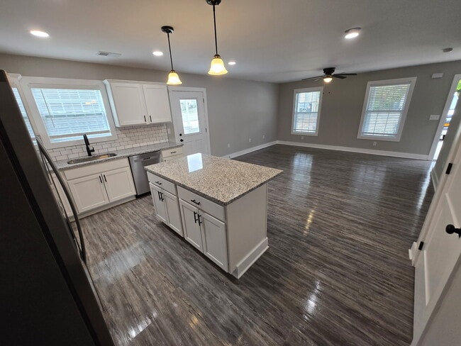 Photo - 1112 Race St