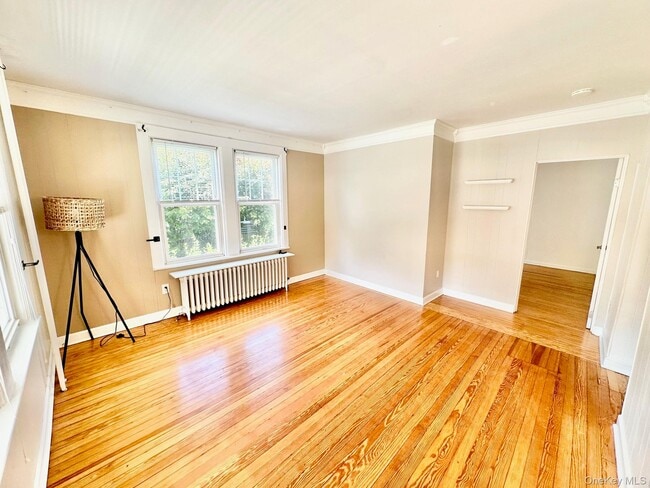 47 Dewey St