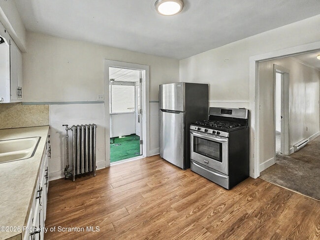 Photo - 310 21st Ave