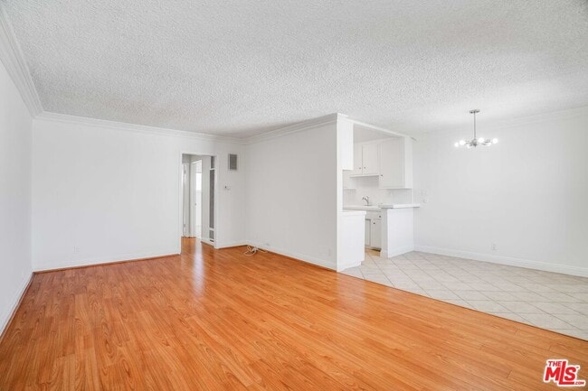 Photo - 7548 Hampton Ave Unit 304