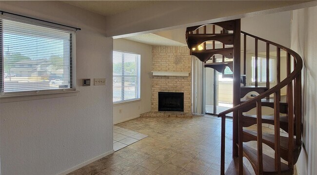 Photo - 2500 Burleson Rd Unit 210