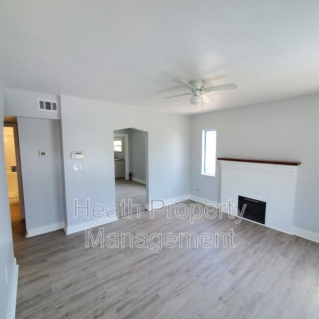 Photo - 1735 25th St S