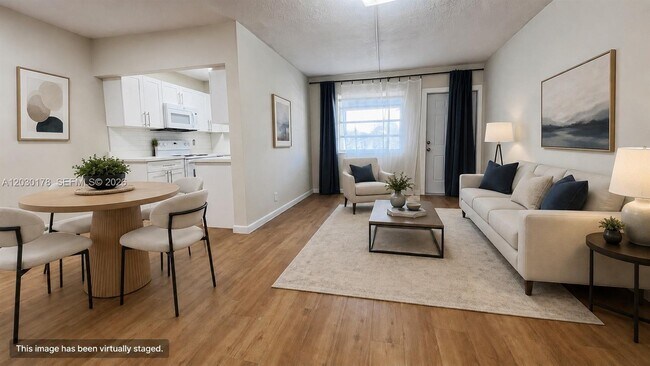 Building Photo - 1100 NE 1st Ct Unit 213