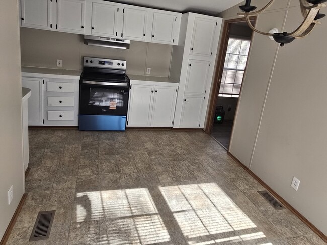 Photo - 518 Shirley Dr