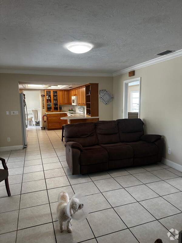 Building Photo - 7202 Bounty Dr Rental