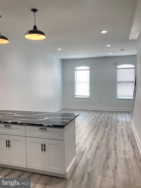 Photo - 1830 W Diamond St