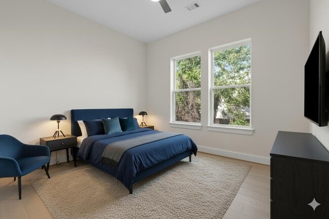 Photo - 5117 Schuler St