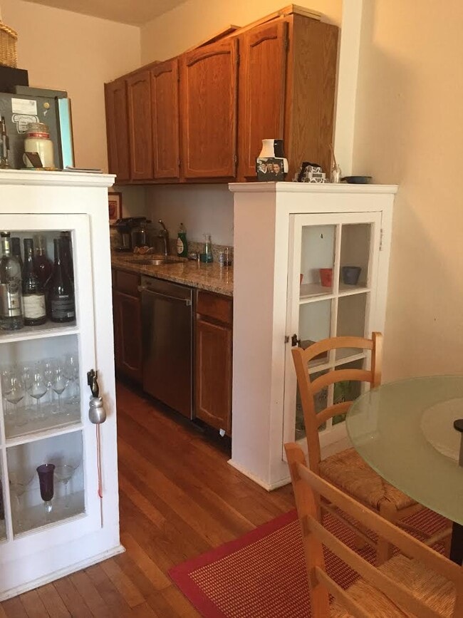Photo - 2032 Belmont Rd NW Unidad 626