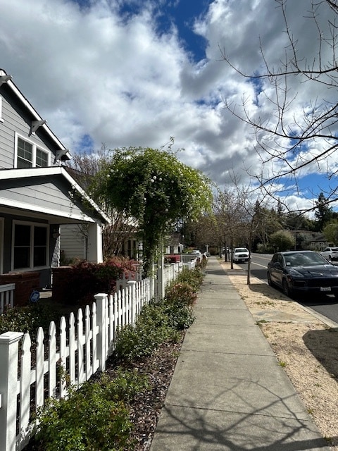 Photo - 6740 Yount St