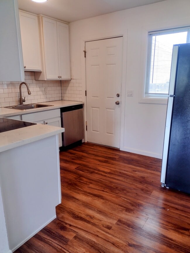 Building Photo - 23029 NE Arata Rd Unit Apt 1
