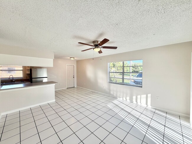 Photo - ** BONITA SPRINGS ** 2 BED / 1 BATH ** PET...