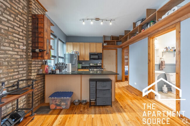 Building Photo - 1349 N Washtenaw Ave Unit 1F Rental