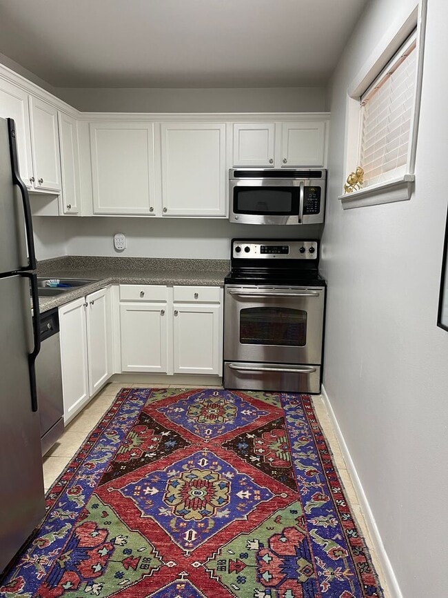 Photo - Stadium Village Furnished 1 Bedroom! Water, Trash, Electricity and Internet included! Unit 208B