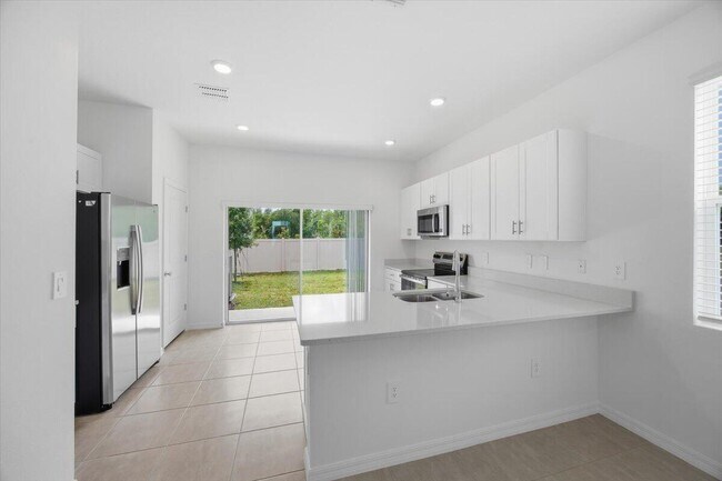 Photo - 2907 Skyline Lp