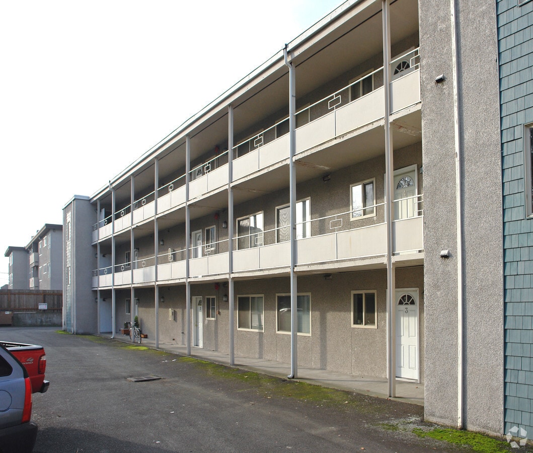 Photo - Matador Apartments