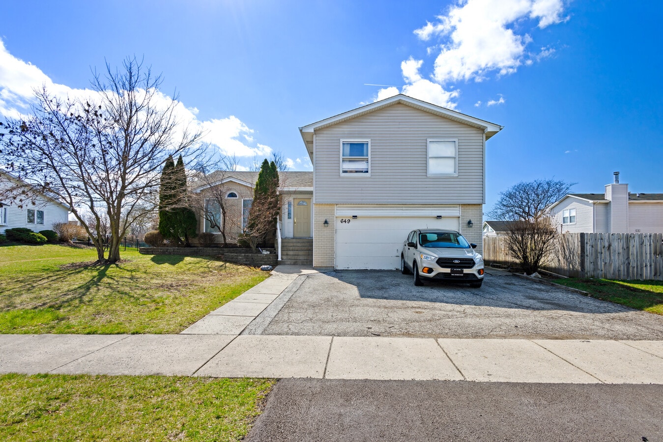 Photo - 649 Hiawatha Dr