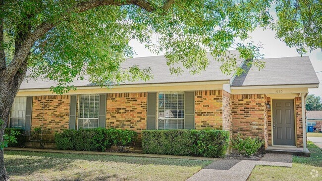 Building Photo - 613-615-615 Barbara Jean Dr Unit 615 Rental